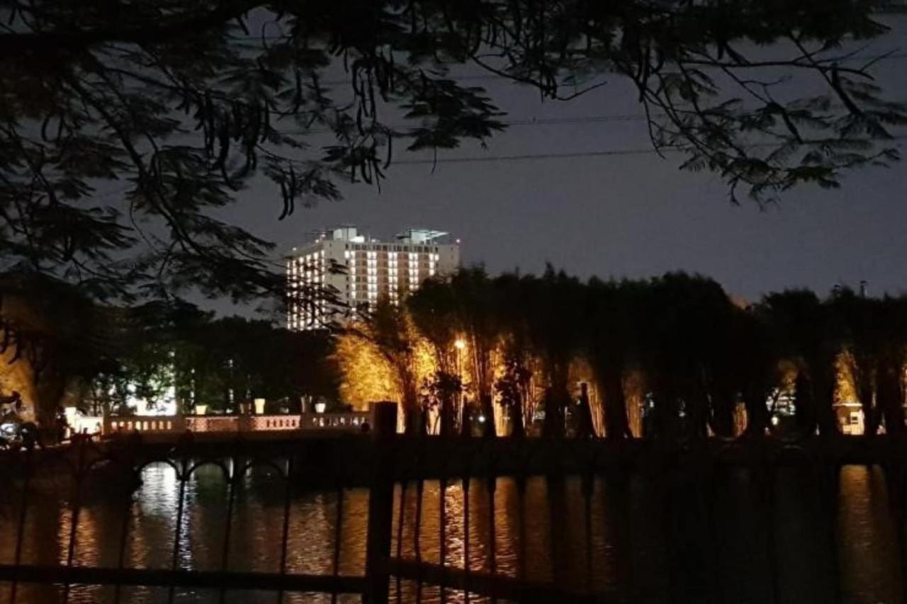 My Tower Hotel Surabaya Ngoại thất bức ảnh