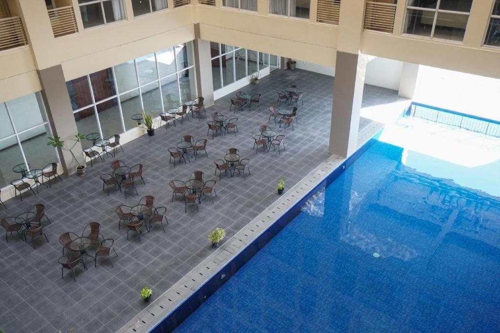 My Tower Hotel Surabaya Ngoại thất bức ảnh