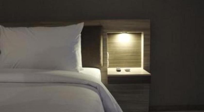 My Tower Hotel Surabaya Ngoại thất bức ảnh