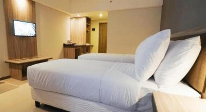 My Tower Hotel Surabaya Ngoại thất bức ảnh