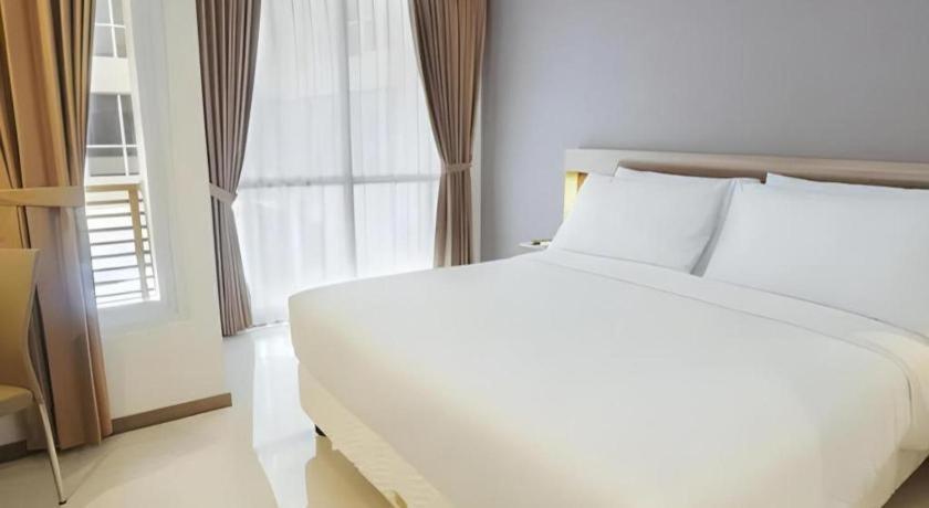 My Tower Hotel Surabaya Ngoại thất bức ảnh
