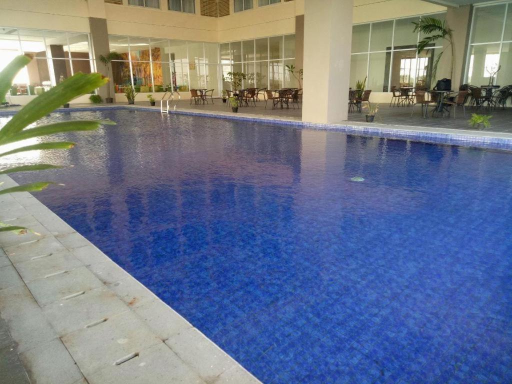 My Tower Hotel Surabaya Ngoại thất bức ảnh